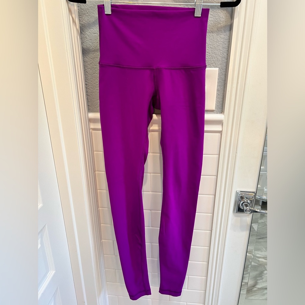 Lululemon Wunder Under High-Rise bright purple Legging, Size 6